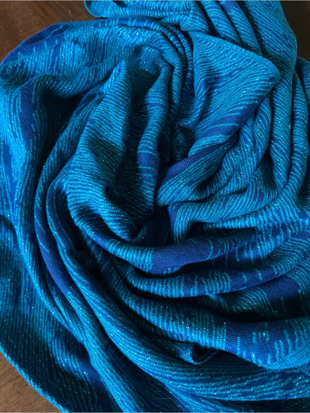 Blue Teal Metallic Ribbed Wrap Scarf 27“ x 35“